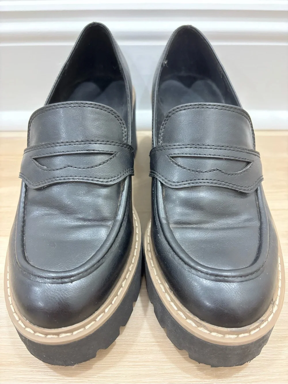 DV by Dolce Vita Tammy Black Chunky Lug Sole Penny Loafers Platform 7.5